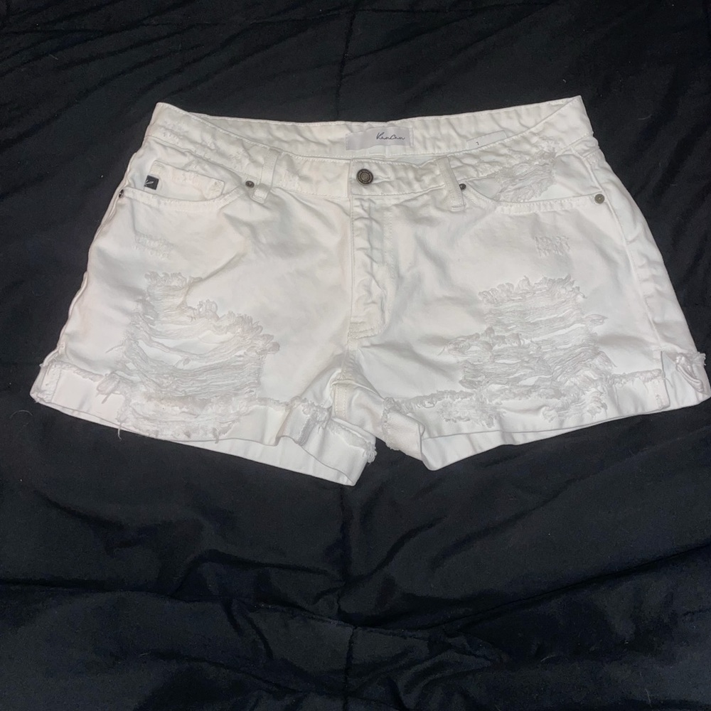 white kancan jean shorts